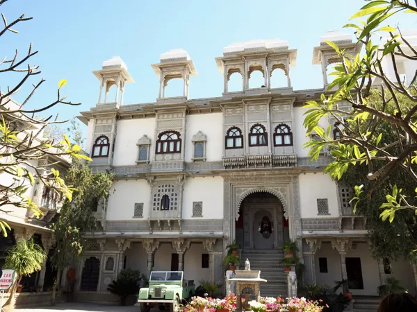 Pichola l'autre rive 
